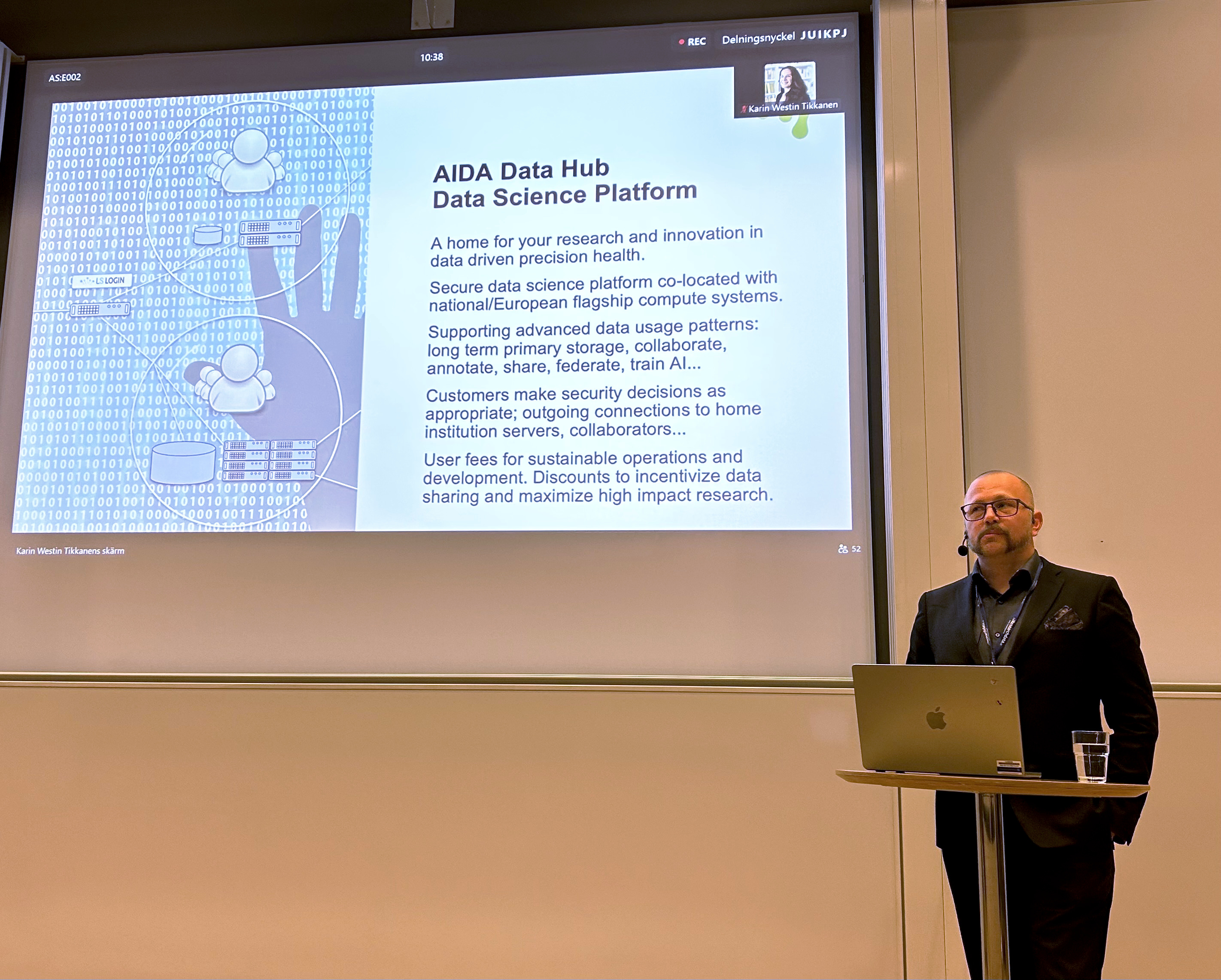 Joel Hedlund presenting the AIDA Data Hub